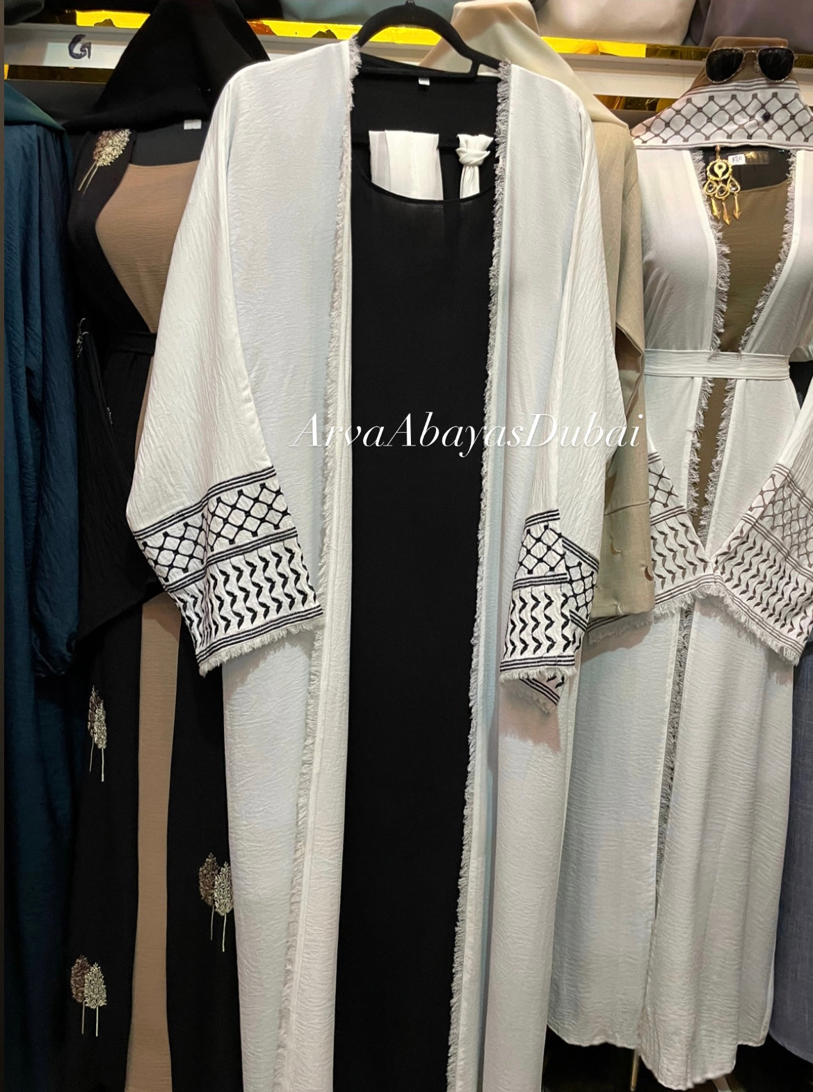 Keffiyeh Dubai Abaya With Inner