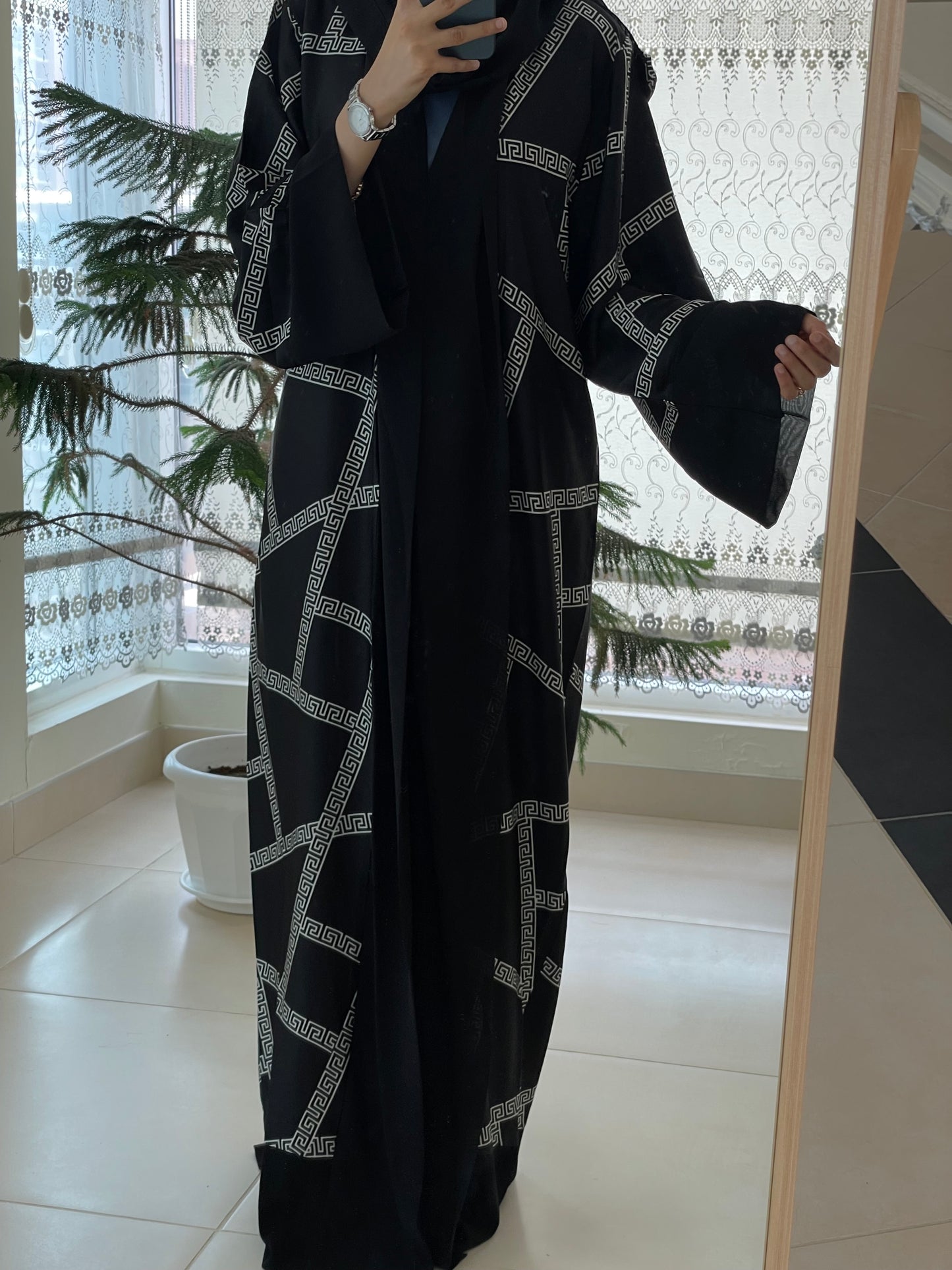 Azka Chain Pattern Kimono