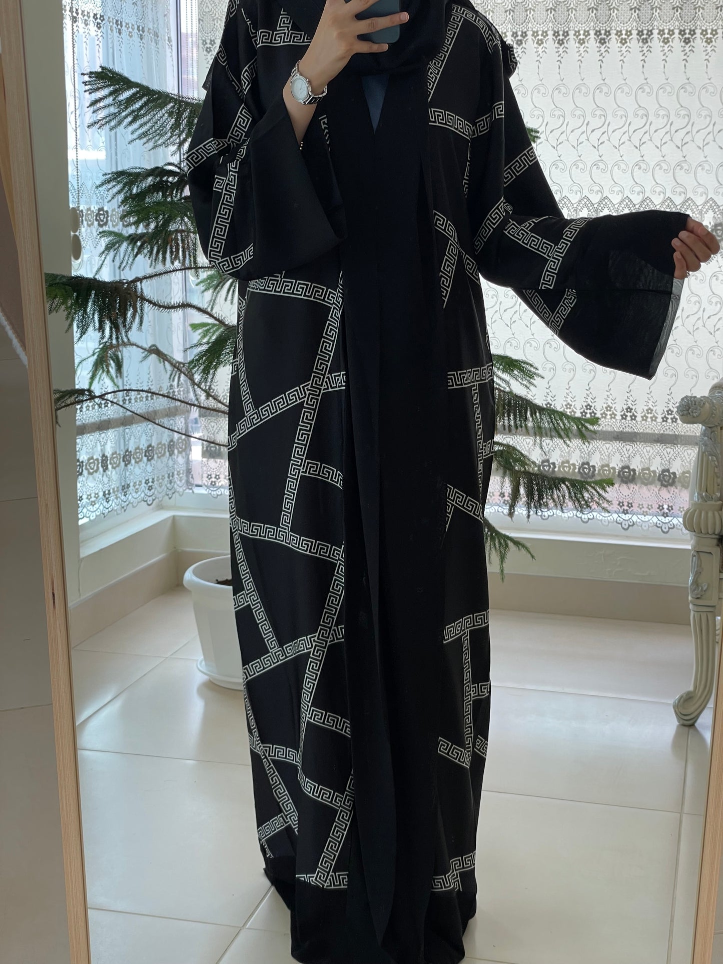 Azka Chain Pattern Kimono